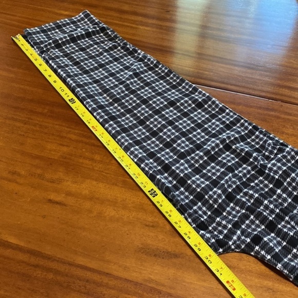 💚🆕 Fleece Sleep Pants - Picture 11 of 14